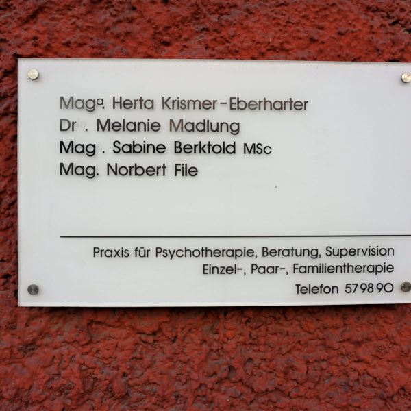 Türschild Psychotherapie Sabine Berktold